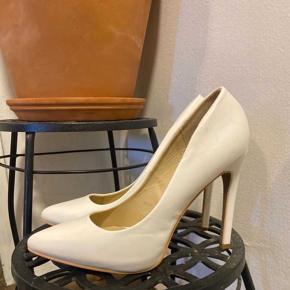 TRUFFLE Alma court shoes